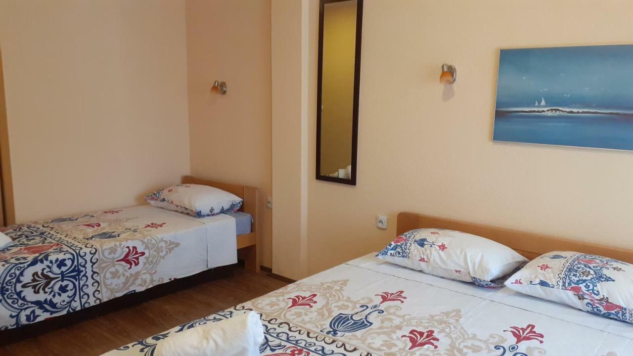 Sunshine Hotel Gyevgyelija Kültér fotó