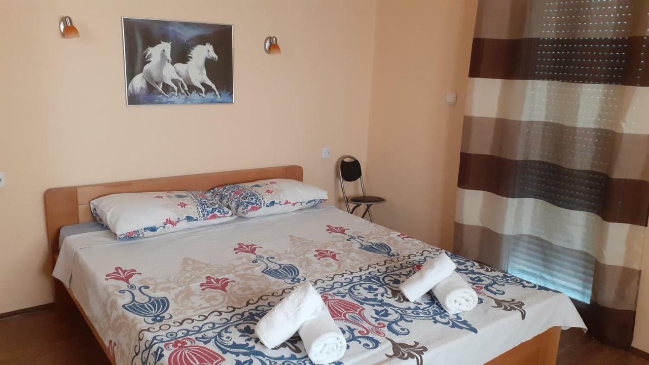 Sunshine Hotel Gyevgyelija Kültér fotó